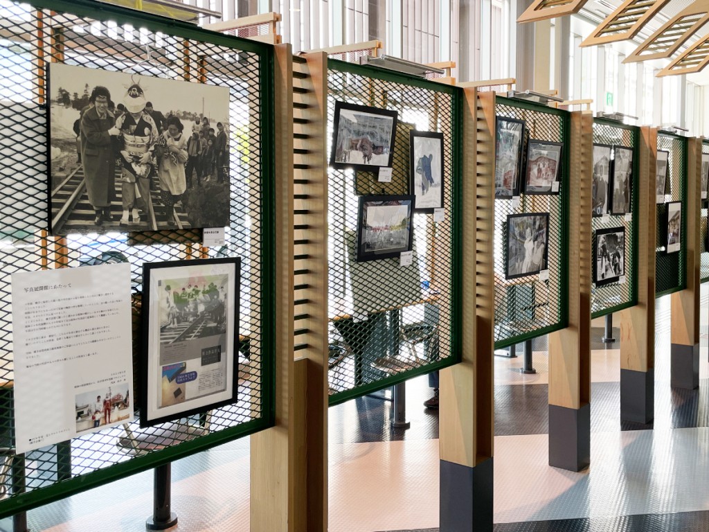 横手で昭和のスナップ写真展　地元写真家が市井の人を撮影33点