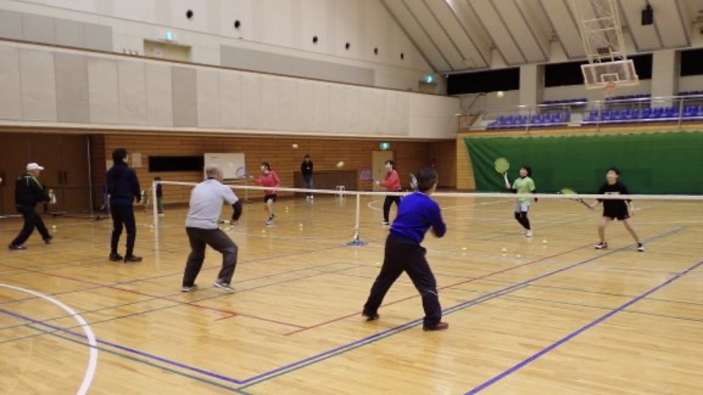 初心者テニスレッスン（硬式）を開催します